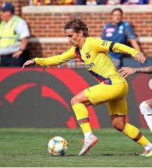 Griezmann A Inscrit Son Premier But Avec Le Barca 10 08 19 Antoine Griezmann Soccer Guys Football Today