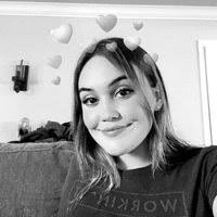 Kendall Burnett's Instagram, Twitter & Facebook