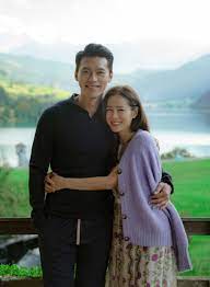 At first glance, everyone said that hyun bin's appearance is now identical to his childhood. Hyun Bin And Son Ye Jin Admitted To Dating A Top Star Couple Of The Same Age Was Born Mottokorea