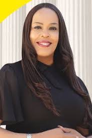 Andrea Baskin's Instagram, Twitter & Facebook