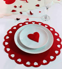 14 Subat Sevgililer Gunu Icin Romantik Yemek Masasi Dekordiyon Elisi Fikirleri Sevgililer Yildonumu Fikirleri