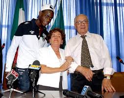 Mario balotelli barwuah (italian pronunciation: Ebbs Flows The Life And Career Of Mario Balotelli El Arte Del Futbol