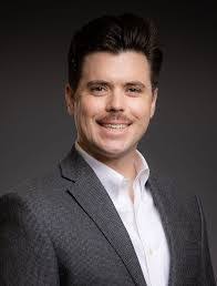 Lenora Yarbrough's Instagram, Twitter & Facebook