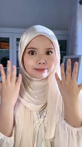 Bukan dekat muka je tau kena pakai sunscreen dekat badan pun kena pakai tau  korang , lets grab sekarangg !!! #bellaparkhq #foryoupageofficiall #bebelle  #whiteninglotion