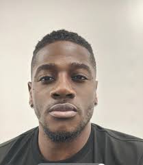 Hey, please give me some dreadlocks I wanna see if I should get them or not 