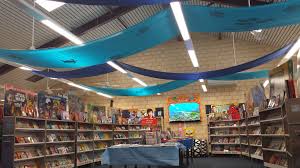 Tapping Primary School S Scholastic Book Fair Under The Sea Decorations Scholastic Book Fair Ocean Classroom Under The Sea Decorations