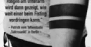 Hochzeitskleid tattoo rürotes hochzeitskleid bedeutung. Ein Ring Sie Zu Knechten Wenn Tattoos Eindeutig Zweideutig Sind The Best Social Media De