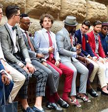 But, deciding what to wear isn't always easy — you need to consider everything here, we've put together a guy's guide to men's wedding guest fashion outlining what you can wear to the next wedding you attend, no matter whar. Wedding Guest Suit Guide For 2021 Hockerty