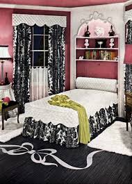 This truly remarkable collection of antique and vintage furniture and collectibles features an 18th century george washington windsor chair, a pristine 1901 hmv gramophone, a stunning theodore alexander marble top iron entry table, a 1930's koken barber. Glam 1940s Interior Design 5 Before After Bedroom Makeovers Plus 5 More Retro Room Renovations Click Americana