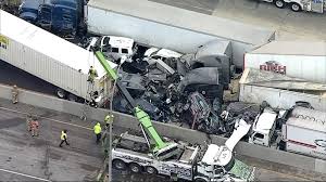 A pileup on interstate 35 in fort worth on february 11 left at least five people dead, a police spokesperson told local media. Texas Motorway Crash At Least Six Dead In Fort Worth 130 Vehicle Pile Up Itv News