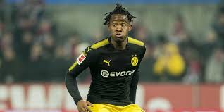 Slowly he grows more and more jealous and becomes determined to win gary back. Tak Terduga Spongebob Jadi Alasan Batshuayi Ke Dortmund Bola Net