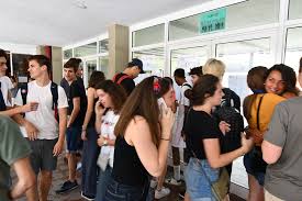 Le nouveau bac de français est composé de quatre objets d'étude communs à toutes les séries. Les Resultats Du Bac 2019 Lycee Francais De Barcelone