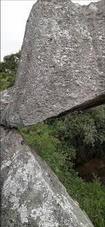 Floating stone. : r/GlitchInTheMatrix