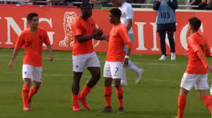 Nos live uitzending wedstrijd oranje bij de publieke omroep de publieke omroep zendt de wedstrijden van het. Nederland Spanje Op Ek Voetbal Onder 17 Live Te Zien
