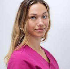 Hoitola Rosamunda terveydenhoidollista jalkojenhoitoa