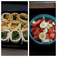 Trio Wraps Et Salade De Fruits Quand Le Regime Reste Gourmand Salade De Fruits Wraps Salade