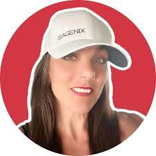 Joanna Covington's Instagram, Twitter & Facebook