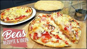 Fladenbrot Pizza Ruckzuck Pizzateig Fertigteig Alternative Youtube Fladenbrot Pizza Pizza Teig Fingerfood Rezepte