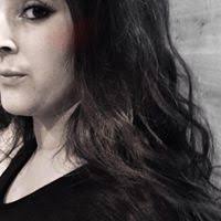 Denise Klausing's Instagram, Twitter & Facebook