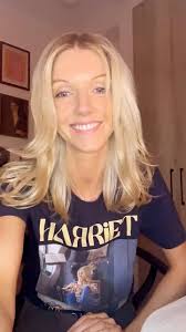 Who’d like another song this week!!!??? 🎶👩🏼‍🎤👄