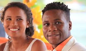 Бен миллер, сара мартинш, жозефин жобер и др. Death In Paradise Why Did The Original Rosey Hooper Leave Death In Paradise Tv Radio Showbiz Tv Express Co Uk