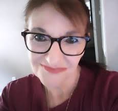 Introduction and conversation among women in the Dull Women's Club