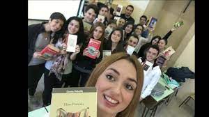 Laureatosi in giurisprudenza presso l'università di sassari, abbracciò la vita ecclesiastica per volontà dello zio il canonico melchiorre dore. Io Sono Deledda Liceo Ginnasio G Asproni Nuoro Youtube