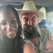 Rhonda Easterling's Instagram, Twitter & Facebook