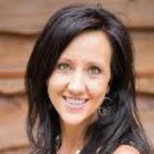 Jennifer Lytle's Instagram, Twitter & Facebook