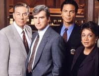 Murphy qui détient le record. New York Police Judiciaire Amies A La Vie A La Mort Amies A La Vie A La Mort S06e20 Sur Le