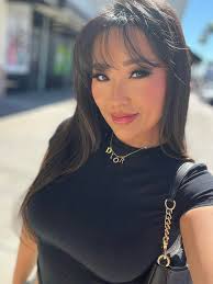 how's your day been?? just picked up eevee's meds now i'm gonna grab a  quick dinner and head home for the night! #followme #fblifestyle #selfie  #smile