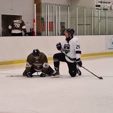 Aros Hockey League - Fiender under match, vänner i paus. Tunby-Knights HC |  Facebook