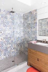 Spanische Badezimmer Bringen Meditarranen Hauch Ins Haus Badezimmereinrichtung Badezimmer Innenausstattung Badezimmer