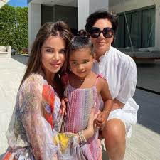 True thompson is the daughter of american tv personality, socialite, model, and entrepreneur khloé kardashian and her boyfriend, tristan thompson. Khloe Kardashian S Daughter True Thompson Turns 3 People Com