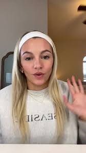 Obsessed. #jewelry #necklace #goldjewelry #relatable #valentinesday