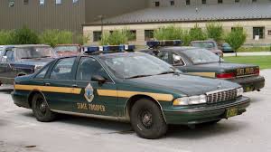 mas tamanos vermont state police vt usa flickr intercambio de fotos in 2020 police cars us police car state police pinterest