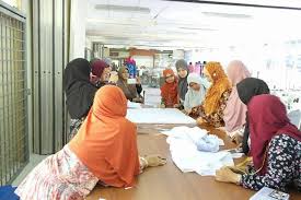 Kolej komuniti, permohonan kemasukan ke kolej komuniti, syarat kemasukan kolej komuniti, semakan keputusan kolej komuniti, senarai alamat kolej komuniti, program kolej komuniti yang ditawarkan, kolej komuniti. Siapa Sangka Yuran Kursus Rm10 Boleh Bawa Pendapatan Bulanan Rm5000 Iluminasi