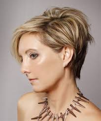 This short blond hairstyle is easily achievable with sleek straight platinum blonde hair. Short Straight Dark Blonde Hairstyle With Light Blonde Highlights
