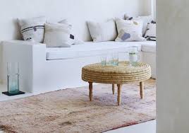 Le modèle salon marocain a le pouvoir de rendre votre espace intérieur en un endroit cozy et convivial. Tapis Berbere Beni Ourain Azilal Ourikan Tout Savoir Sur La Superstar Du Salon Elle Decoration