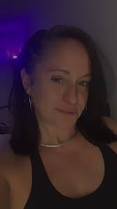 Little side braid action by my girl, Stephanie Santa 💜💚🩷