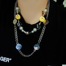Keep that smile on your face babes! Double Layer Smiley Face Necklace Shopee Singapore