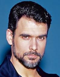 Who is Robert Kelker-Kelly dating? Robert Kelker-Kelly girlfriend, wife