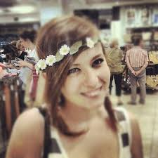 Marta Muñiz Núñez (@pelicolorada)