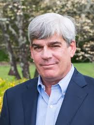 Andrew Middleditch's Instagram, Twitter & Facebook