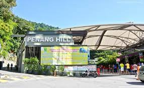 After our delicious dinner at ah chui seafood restaurant 阿水海鲜, we spent our evening watching beautiful sunset here. Entree Kibbles Penang Hill Bukit Bendera å‡æ——å±± Taking Railway Train To The Summit Pulau Pinang Malaysia