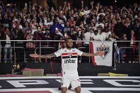 São paulo fc, são paulo, brazil. World Of Football Alves Starts New Chapter In Sao Paulo Love Story And Targets World Cup The Athletic