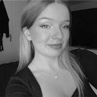 Joanna Graf's Instagram, Twitter & Facebook