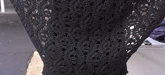 Charlotte free crochet blanket pattern. Free Pattern This Skull Shawl Looks Fantastic Knit And Crochet Daily