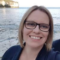 40+ perfiles de «Catherine Flint»