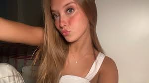 lara doherty (@laracdoherty) • Instagram photos and videos